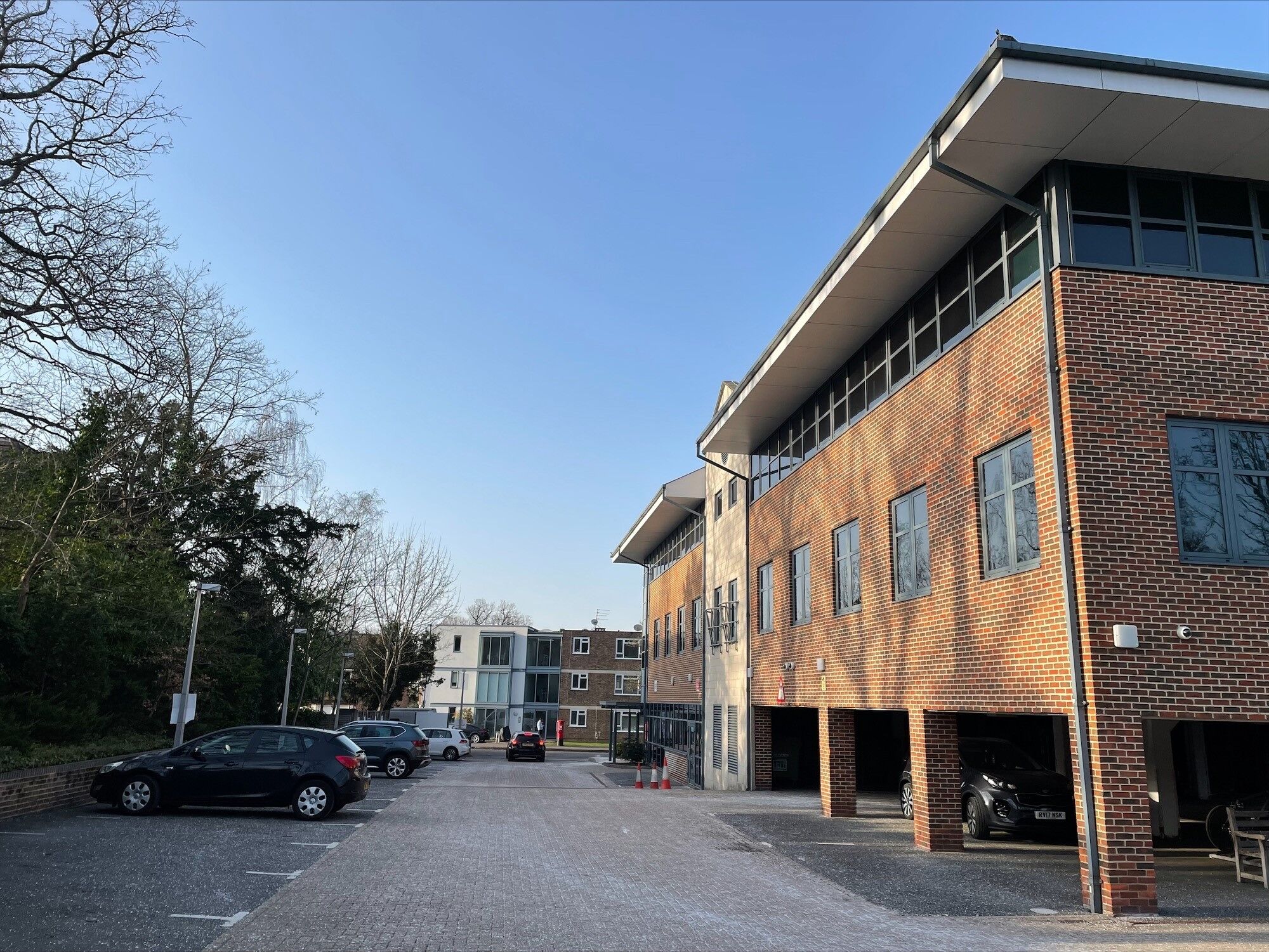 Consort House, Prince's Road, Weybridge, Surrey Office property in Weybridge, Surrey Vail